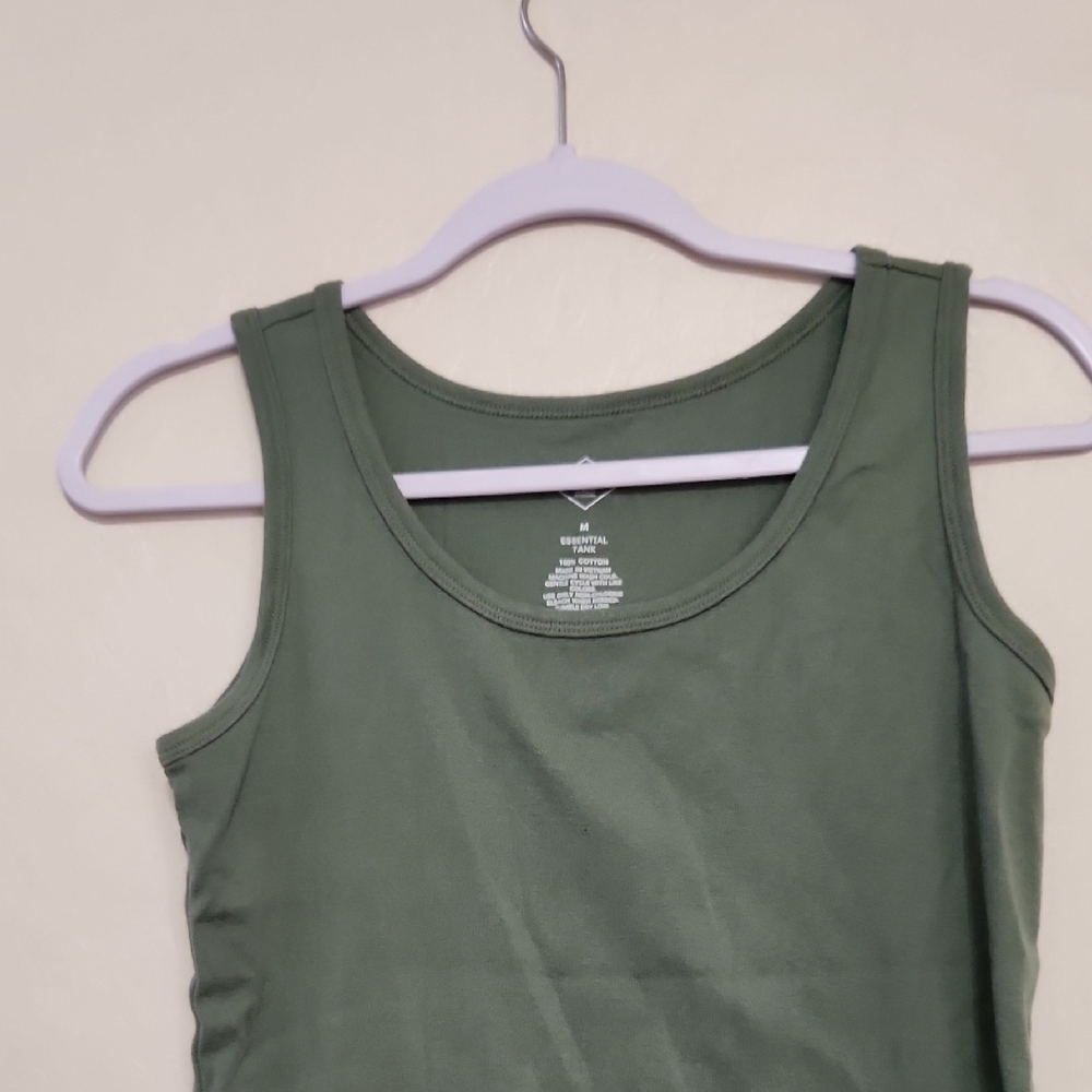 St. John's Bay Olive Green Tank Top - Picture 3 of 5